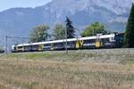 Domino ABt 954 RA14 von RegionAlps mit der Kanal 9 Werbung am 13.8.22 kurz vor dem Bahnhof Châteauneuf-Conthey.