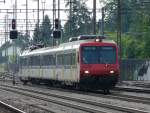 SBB - Regio nach Aarau an der Spitze der Steuerwagen Bt 50 85 29-34 936-9 bei der einfahrt in den Bahnhof Wohlen am 29.05.2010