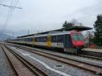 SBB - Regio von Biel nach Olten mit Re 4/4 an der Spitze im Bahnhof Niederbipp am 11.01.2011