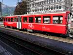 RhB - Personenwagen  / Fahrradtransportwagen 3911 im Bahnhof von Landquart am 07.05.2015