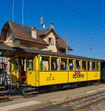 Der wunderschne 2-achsige ex RhB   BERNINA   Salonwagen As 2 der Museumsbahn Blonay-Chamby, hier am 27.05.2012 im Bahnhof Blonay.