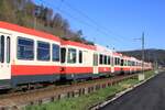 Ausgedientes Rollmaterial der Waldenburgerbahn steht am 08.04.2021 bei Bubendorf bereit zum Abtransport.