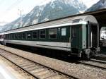 SBB - Personenwagen 2 Kl.  B 51 85 21-70 318-2 im Bahnhof von Gschenen am 08.04.2009