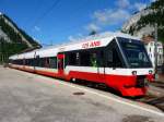 trn - NINA Triebwagen RABe 527 321 im Bahnhof von Fleurier am 09.08.2008