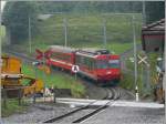 Um einen Bahnbergang mit Zahnstange auf der vielbefahrenen Stossstrasse zu vermeiden geht die AB hier bei Kreuzstrasse fr 100m in die Horizontale.