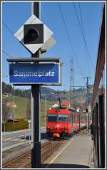 Die halbstndliche Zugskreuzung zwischen den Zgen der S11 St.Gallen-Appenzell-St.Gallen  finden in Sammelplatz statt.