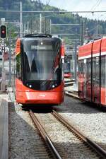 ST. GALLEN (Kanton St. Gallen), 09.05.2023, Zug 4009/4109 der Appenzeller Bahnen (AB) als S21 nach Teufen bei der Einfahrt in St. Gallen HB