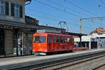 Bergbahn Rheineck-Walzenhausen /RhW)
Seit dem Jahre 1958 wurde der Betrieb auf Zahnrad umgestellt und die Strecke vom Bahnhof Rheineck bis zum appenzellischen Kurort Walzenhausen elektrifiziert. Im Jahre 1896 wurde sie als Standseilbahn eröffnet. Die RhW verfügt nur über einen einzigen Triebwagen. Dabei handelt es sich um den BDeh 1/2 1 mit Baujahr 1958. 
Die Betriebslänge beträgt beträgt nur ca. 2 km. Bedient werden 3 Haltestellen. 
Die einzige Weiche wird nur für die Fahrten zum kleinen Depot in Rheineck beötigt.
Zudem weist die RhW über eine ungewöhnliche Spurweite von 1200mm auf, fährt mit 600V Gleichstrom und dem Zahnstangensystem Riggenbach.
Die RhW Impressionen wurden am 24. März 2021 in Rheineck eingefangen.
Foto: Walter Ruetsch 