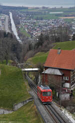 BDeh 1/2 1 (AB).
Mit dem  LISELI , ehemals Rheineck-Walzenhausen-Bahn/RhW von Rheineck nach Walzenhausen.
Impressionen vom sehr kalten und trüben 27. Februar 2023.
Foto: Walter Ruetsch