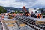 ASm BTI Aare Seeland mobil AG Biel-Täuffelen-Ins-Bahn: Neubau Niveauübergang Hauptstrasse, Betonarbeiten im Gleisbereich des Kreisels, Nidau, 9.