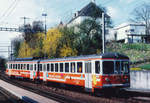 ASm: An Ostern 2001 wünschte die ASm ihrer treuen Kundschaft im Oberaargau mit dem mit Osterhasen und Ostereier geschmückten Pendelzug, bestehend aus dem Be 4/4 302 und dem Bt 151 frohe