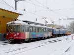 asm - Kieszug mit Triebwagen Be 4/4  525 und 3 Fad und Be 4/4  523 im Bahnhof von Tuffelen am 25.03.2008