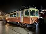 Der Be 4/4 23 wurde umgeladen und stand ebenfalls über Nacht auf dem Bahnhofplatz Lauterbrunnen, am Morgen des 23.10.24.