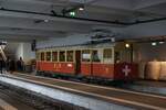 BLM Bergbahn Lauterbrunnen-Mürren: CFe 2/4 11 (SIG/MFO 1913), Mürren, 20.Oktober 2024 (letzter Verkehrstag dieses Triebwagens vor seinem Abtransport und der Abgabe an das Verkehrshaus der Schweiz in Luzern).