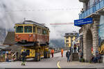 BLM BDe 4/4 21 / Lauterbrunnen, 23. Oktober 2024<br>
Abtransport der alten Triebwagen der BLM mit dem Spezialfahrzeug Castor und Pollux. Die BDe 4/4 haben bei der Kohlebahn Meuselwitz eine neue Heimat gefunden.