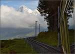 Eine ziemlich berühmte Nordwand von Westen und eine Straßenbahn ohne Straße.