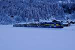 ABDeh 8/8 325 mit dem Gelenksteuerwagen 424 als Regio nach Grindelwald, am 17.12.17 kurz vor Schwendi.