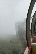 Auch im Nebel hat die Brienzer Rothorn Bahn ihren Reiz.