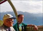 . Bahnbildergipfeltreffen in Brienz - Vater und Sohn Stoll vor der impressionanten Bergwelt, welche man auf der Fahrt mit der BRB (Brienz Rothorn Bahn) bewundern kann. 28.09.2013 (Jeanny)