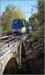 Der SSIF Treno Panoramico D 40 P von Locarno nach Domossola zwischen Marone und Verigo. 
15. April 2014
 