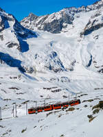 Gornergratbahn Be 4/8 auf Bergfahrt zwischen den Stationen Rotenboden und Gornergrat, 11.02.2023.