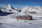 Bhe 4/8 3041 fährt am 29.01.2017 vom Gornergrat talwärts Richtung Zermatt.