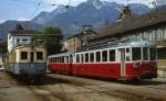 BDe 4/4 113 (ex Sernfttalbahn) der AOMC und ABFe 4/4 11 der ASD auf dem Bahnhofsvorplatz in Aigle (Mai 1980)