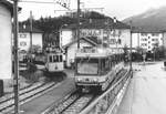 Transports Régionaux Neuchâtelois TRN/TN  Tramhaltestelle Areuse im Jahre 1979 mit Zügen der Linien 5 nach Boudry und Cortaillod.