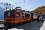 Bereit stehender Triebzug der Jungfraubahn (2 gekuppelte BDhe 4/8) vorne Triebwagen Nr.