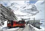 BDHe 4/8 211 und 213 in der Station Eigergletscher.