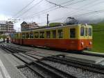 Aufgrund des hohen Fahrgastaufkommen fahren bei der Jungfraubahn gleich drei Züge hintereinander ab. Hier zu sehen ist BDhe 2/4 204 als Verstärkungszug für R 463 (Kleine Scheidegg - Jungfraujoch) am 23.7.2015 im Bahnhof Kleine Scheidegg.