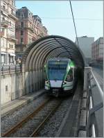 Die Schnittstelle der LEB zwischen  Straßenbahn  und  Métro : Der Regionalzug nach Bercher verlässt den Tunnel und wird einer Strassenbahn gleich, durch Lausanne fahren. 
1. März 2011