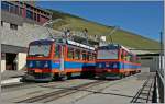 Die Gipfelstation auf dem Monte Generoso zeigt sich zweckmssig nchtern, dafr aber entschdigt der Ausblick um so mehr. 
Im Bahnhof sind die beiden MG Beh 4/8 14 und 13 zu sehen. 
13. Sept. 2013