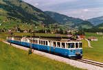 Montreux-Oberland Bernois Bahn/MOB.
ABDe 8/8 4003  Bern  bei Les Combes auf der Fahrt nach Montreux im Jahre 1983.
Während diesen Jahren hatten auch die Westschweiz sowie das Berner Oberland ihr  BLAUES BÄHNLI .
Foto: Walter Ruetsch  