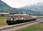 Montreux-Oberland bernois Bahn (MOB).
In den Achtzigerjahren konnte der De 4/4 28 mit Baujahr 1924 noch ab und zu anlässlich einer Sonderfahrt, (nicht Fotofahrt !), erlebt werden. Im März 1989 wurde er mit den historischen Pullmanwagen auf der Fahrt von Zweisimmen nach Montreux bei Saanen fotografiert.
Bis zu seiner Ausrangierung war er dem Bahndienst Seite Montreux zugeteilt. 
Foto: Walter Ruetsch
  