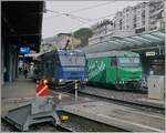 Mit ihren GoldenPass Express Zügen von und nach Interlaken Ost treffen sich die beiden Ge 4/4 8001 und 8004 in Montreux. 

 7. Dezember 2024