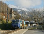 40 Jahre MOB Panoramic Express: Heute heisen die Aussichstreichen Züge  Goldenpass Panoramic  und werden bald bis nach Interlaken fahren (Spurwechesel). So wird auch in Zukunft bei der MOB viel zu sehen sein.
Eine Ge 4/4 erreicht mit einem Panoramic Express den Bahnhof von Chernex. 
17. Februar 2014
