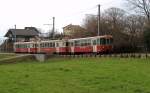 Zwei BDeh 2/4 mit Bt sind zwischen Vevey und Blonay die grosse Ausnahme. 
Dieses Foto konnte nur durch die Zusammenarbeit von allen drei Bahnbilder.de Fotografen von Blonay entstehen: Meinrad gab den Tip und steuerte den Zug, Stefan hatte die Information und ich drckte als erste ab.
(Chteau d'Hauteville, den 04. Mrz 2008)