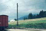 NStCM__Es war einmal ein einsamer Güterwagen im Bahnhof von La Cure .