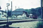 NStCM__Der Bahnhof von St.Cergue auf etwa 1/3 der Strecke nach La Cure, auf ca. 1050 m gelegen. Hier gibt es eine Fahrzeugremise.__09-1976