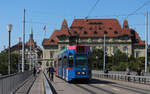 Be 4/10 89 auf der Kirchenfeldbrücke in Bern, zwischen Zytglogge und Helvetiaplatz am 11.08.2022.