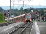 RBS - Triebwagen RABe 4/12 34 und RABe 4/12 28 bei der einfahrt in Büren zum Hof am  01.05.2014