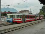 Als die ASD noch blau und die AOMC noch rot waren, warten im alten Schmalspurbahnhof von Aigle zwei Züge auf die Abfahrt.
14. Sept. 2006