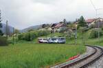 TRAVYS verabschiedete sich vom Be 4/4 5.
Am 7. Mai 2021 schickte TRAVYS den Be 4/4 5 der ehemaligen Yverdon-Ste-Croix Bahn (YSC) zusammen mit dem Salonwagen Ars 96 85 8270 036-3 „La Traverse“ auf seine letzte Reise. Die letzte Fahrt  Yverdon-les Bains-Ste-Croix retour war so traurig wie das Wetter. 
Der 76-jährige Veteran löste im Jahre 1945 mit zwei Schwesterfahrzeugen bei der Elektrifizierung die Dampflokomotiven ab. Die ABe 4/4 1–3 wurden von SIG/BBC gebaut.
Zum Einsatz gelangten sie im Personen- und Güterverkehr.
Auf den farbenfrohen Triebwagen wartet die baldige Verschrottung. 
Der Salonwagen wurde von einem privaten Investor übernommen.
Foto: Walter Ruetsch    
