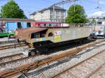 travys / YsteC - Ex SBB Schotterwagen Xs 40 85 95 75 722-8 auf Rollböcken im Bahnhof von Yverdon les Bains am 14.06.2015