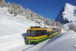 Bhe 4/8 145 befindet sich am 18.01.2015 zwischen der Kleinen Scheidegg und Wengernalp.