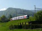 Ein RABe 526 SOB-Flirt kurz vor der Einfahrt in Bahnhof Samstagern am 30.04.2011