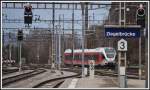 Die Ringbahn rund um den Säntis S4 23448 mit Flirt SOB 526 060-9 trifft in Ziegelbrücke ein.