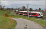 S40 8748 mit 526 059-1 zwischen Wollerau und Samstagern (13.11.2014)