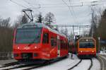 SZU: Ab Zürich HB verkehren die Züge der SZU als S 4 nach Langnau Gattikon und Sihlwald sowie als S 10 auf den Uetliberg. Zugskreuzung ALT und NEU der S 10 in Ringlikon am 23. Januar 2016.
Foto: Walter Ruetsch 
